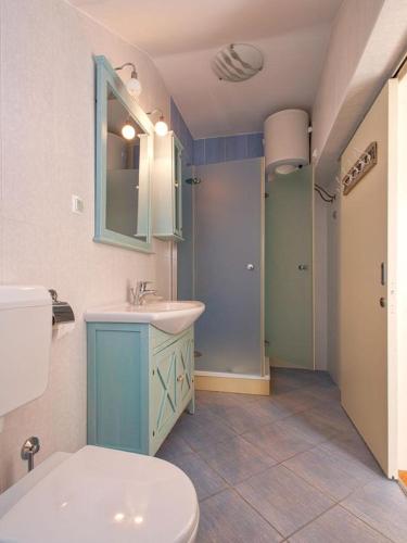 Two-Bedroom Apartment with Terrace and Sea View room in Apartments with a parking space Hvar - 11427