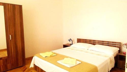 Apartments by the sea Lumbarda, Korcula - 11481