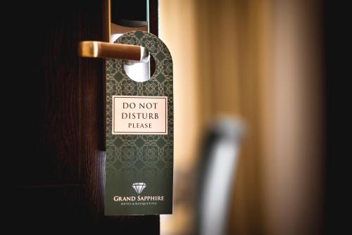 Grand Sapphire Hotel & Banqueting - image 9
