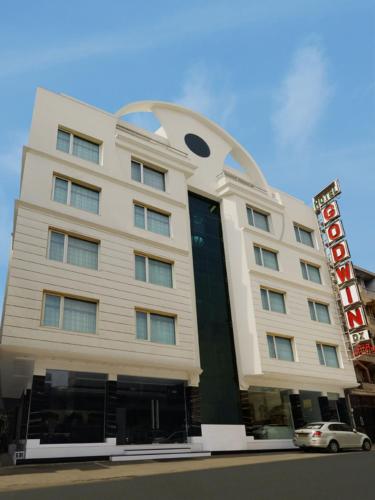 Hotel Godwin Deluxe -Near New Delhi Railway Station - Paharganj