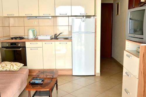 廚房, Apartments by the sea Pisak, Omis - 658 in 皮薩