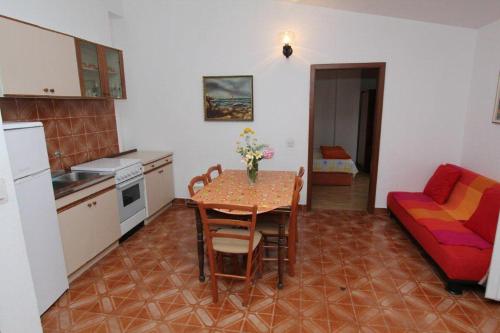 Apartments with a parking space Sveti Filip i Jakov Biograd - 14706 - image 10