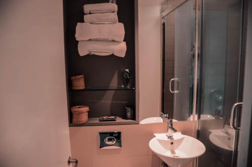 Hotel 55 - image 6