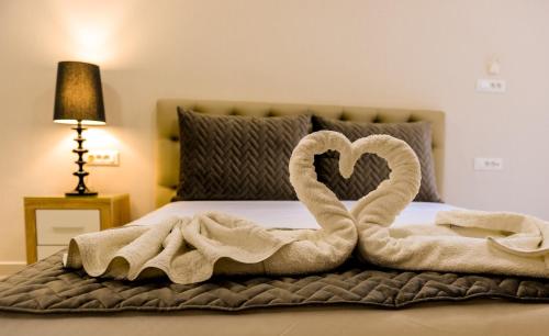 Island Dreams Rooms & Suites