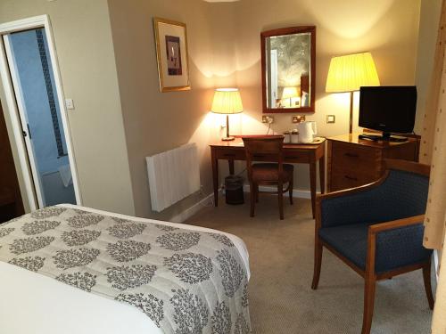 Red Lion Hotel - image 6