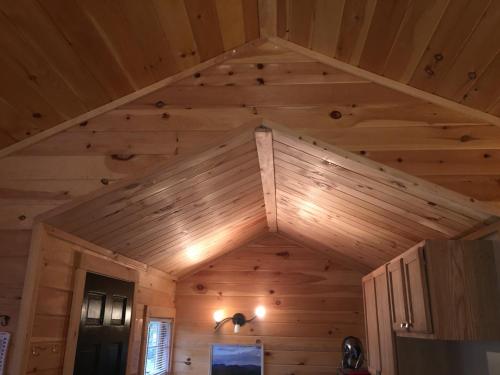 Valley Brook Cottages And Cabins In Nh