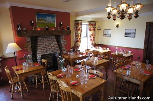 Restorāns, Pier House Bed & Breakfast in Inishmore