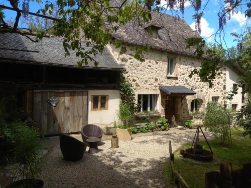 La Ferme Les Mamours - Accommodation - La Bastide-lʼÉvêque