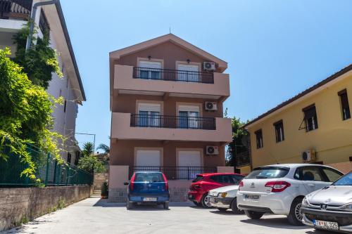 Fort City Apartments - image 2