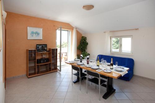 บริการและสิ่งอำนวยความสะดวก, Yacht Beach Apartments in คาสเตลา