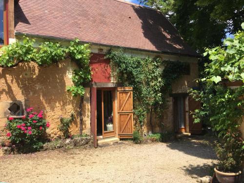 Chambres d'hotes Les Coustilles chambre d'hôte Cendrieux