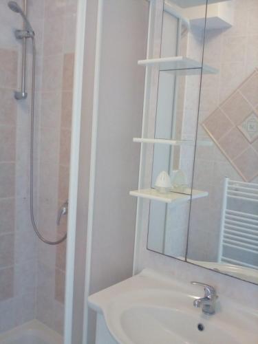 Ana Rooms - image 7