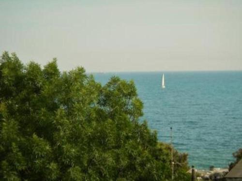  GHIANDA MARINA vista Mare stupenda e 100 mt dalla spiaggia, accanto pineta, Pension in Castiglioncello