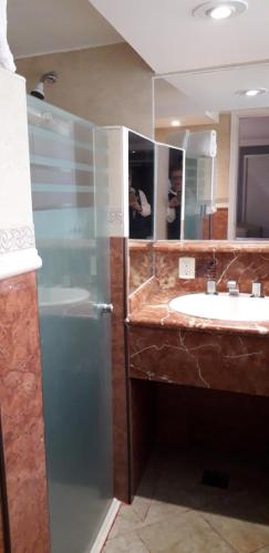 Standard Double Room with Two Double Beds image 10