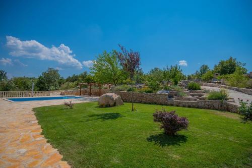 Villa Iva Grubine - near Makarska (Split County)