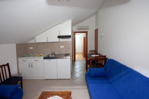 One-Bedroom Apartment - Attic