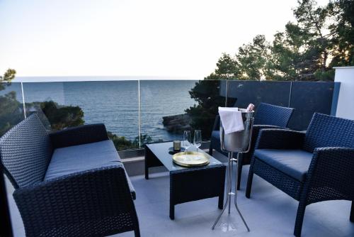 Pino Boutique Hotel - image 2