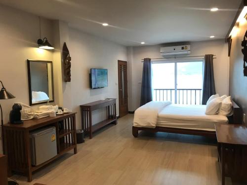Chiang Khan Hill Resort