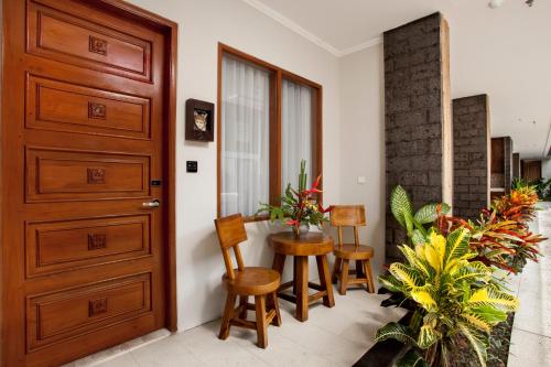 Suite Room with Free Daily Afternoon Tea image 6