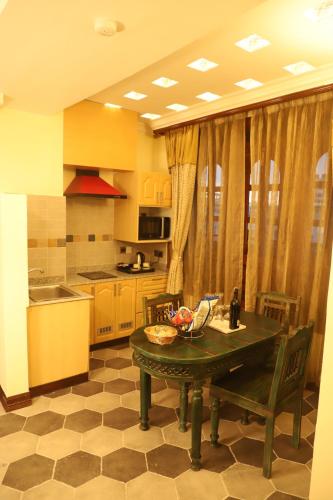 Deluxe Suite Room
