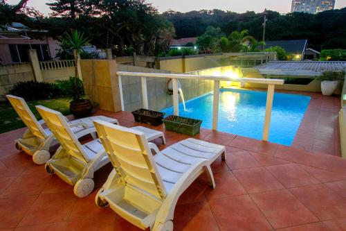Swimming pool, Virginia Forest Lodge in Durban North