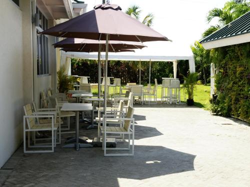 Food and beverages, Jamnick Vacation Rentals - Fern Court, Richmond Estate, St Ann, Jamaica in Plantation Village