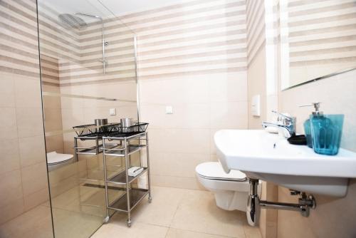 DUKES Apartments - Wita Stwosza, Вроцлав (фото 10)