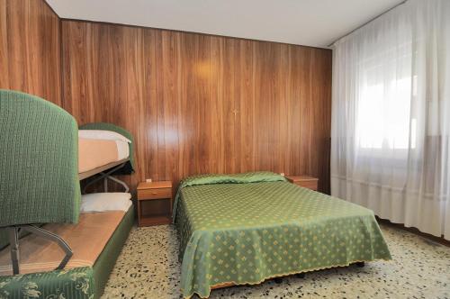 Venus Best Price – Caorle, GA