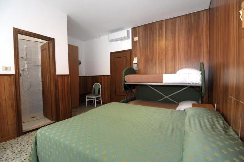 Venus Best Price – Caorle, GA