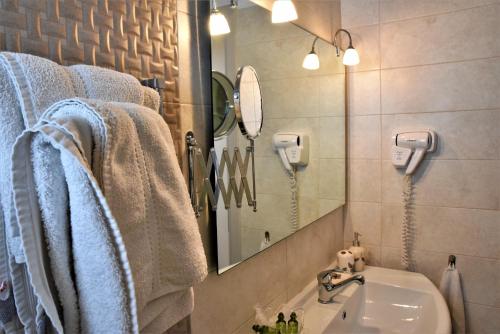 Ostria Studios, Adamas (foto 10)