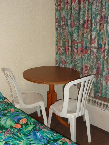 Fountain Motel – Wildwood, NJ