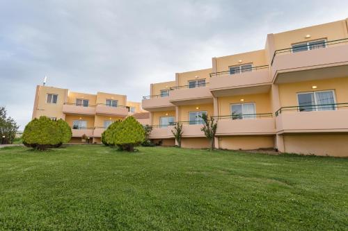 Alonia Hotel Apartments - image 4