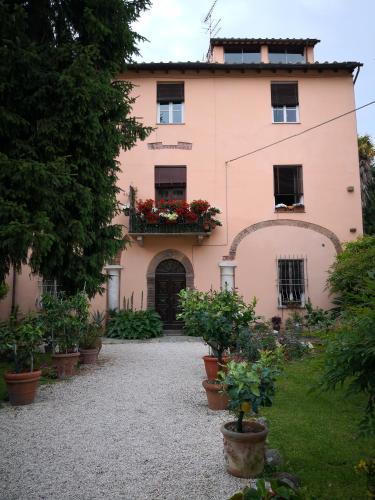  La Loggia in Lucca