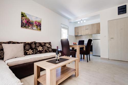 Apartment - Ground Floor image 5