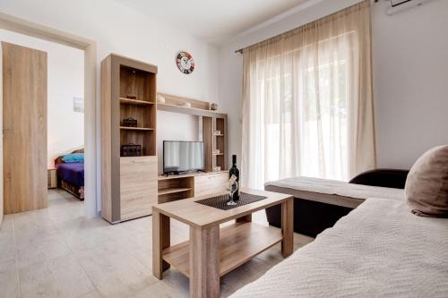 Apartment - Ground Floor image 7