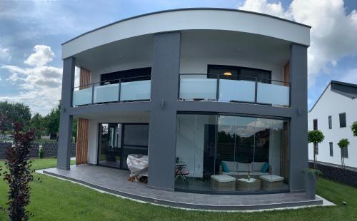 ทัศนียภาพภายนอกโรงแรม, Genius Guest Unique Banovci Apartment in บานอฟชี