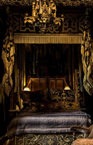 The Witchery by the Castle