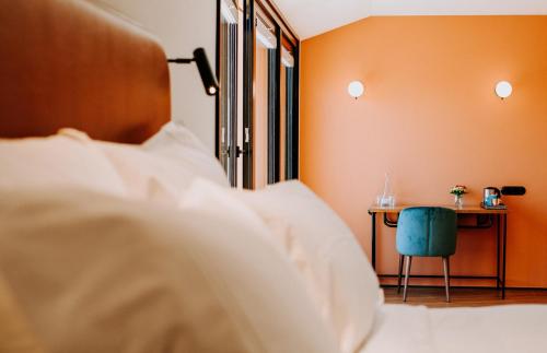 Exmo. Hotel - image 11