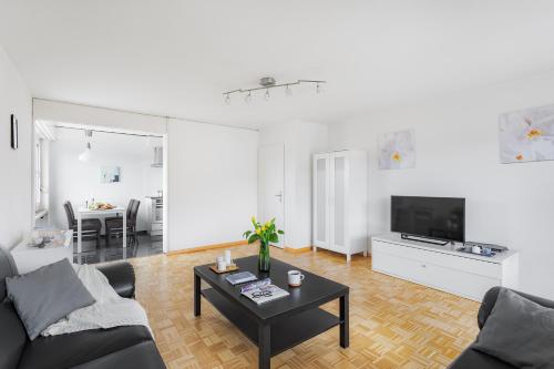 3 bedrooms, 3 beds