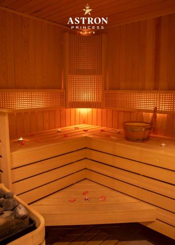 Hotel Astron Princess - image 12