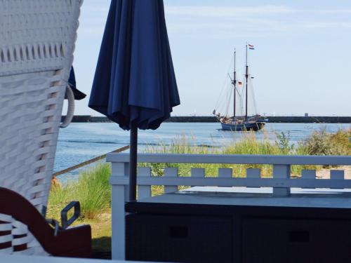 Balkon/Terrasse, Sandburg in Olpenitz