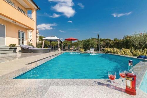 Luxury villa with a swimming pool Pjescana Uvala Pula - 17131