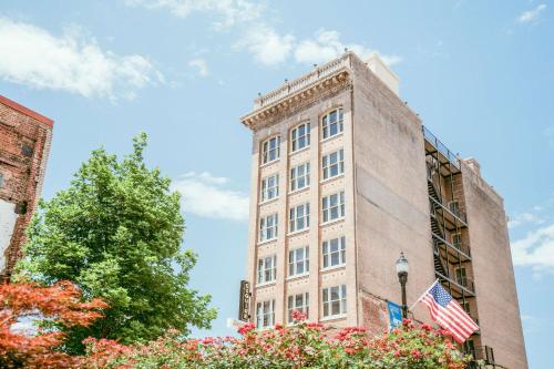 The Esquire Hotel Downtown Gastonia, Ascend Hotel Collection