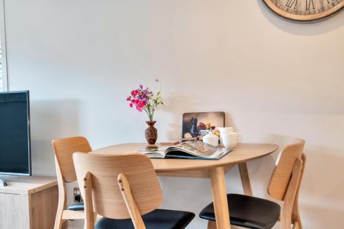 Greenwich Townhouse with Parking and Air-Con, Auckland (foto 9)