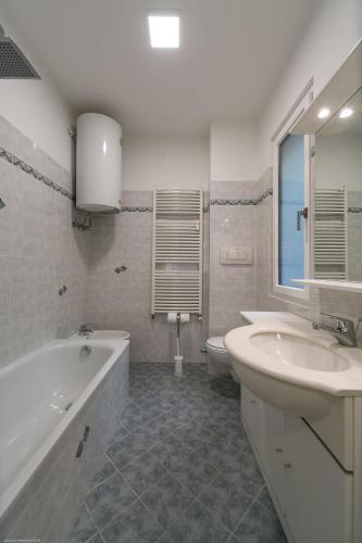 Apartment Duomo - image 7