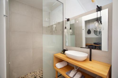 Alancia Suites - image 12