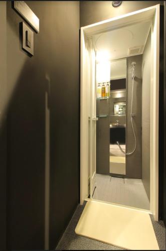 Small Hotel - Hondori shopping arcade (3A)