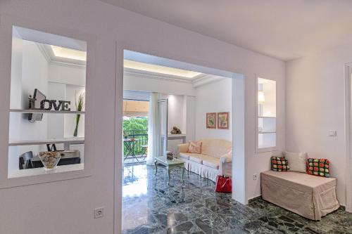 Marveco Apartment, Ateny