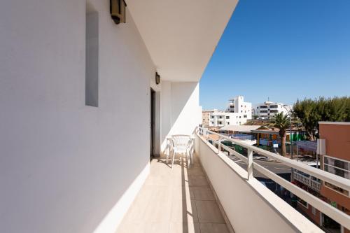 2 min Walk to Beach - Private Terrace - Some with Sea Views