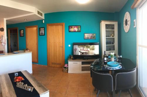 Apartamento El Barco 1 linea playa, wifi y garage